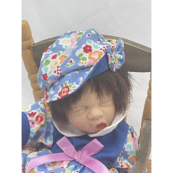 Palm Pal Bean Bag Kids Expression Yawn Licking Face Dolls On Rocking Chair 1996 - Picture 9 of 15